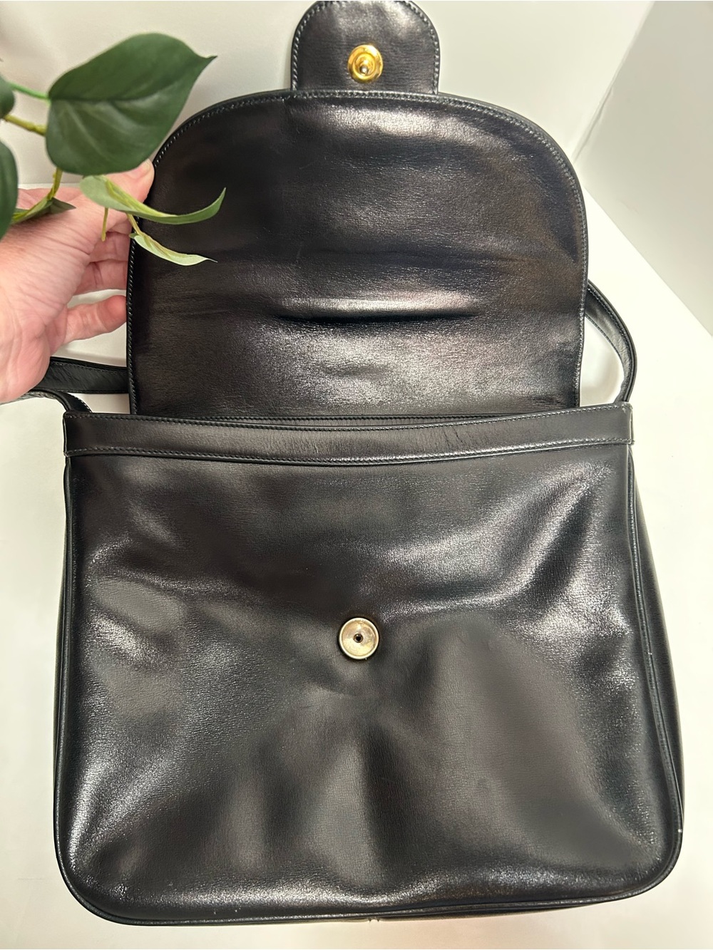 ✨ Vintage Gucci Equestrian Web Shoulder Bag ✨. WITH COA - Picture 5 of 16